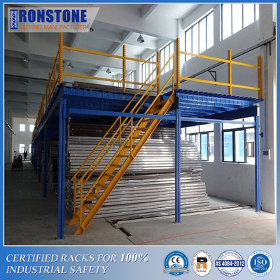 Mezzanines Mezzanines công nghiệp được hỗ trợ bằng kệ
